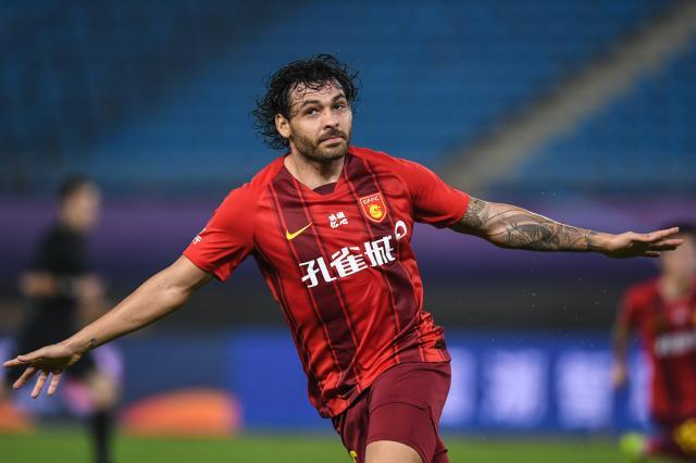 欧冠直播-没隔阂没意见关系很好！卡帅谈高拉特阿兰外租原因