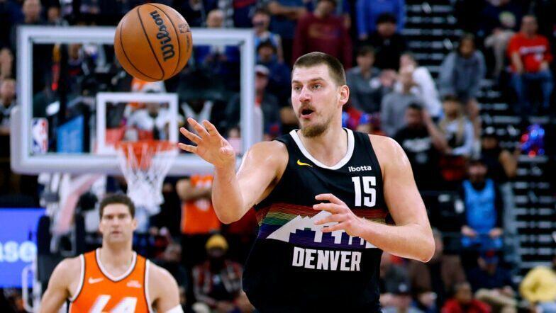 专业赛事平台-NBA历史首现！约基奇单赛季包揽助攻王+篮板王：MVP还有戏吗？